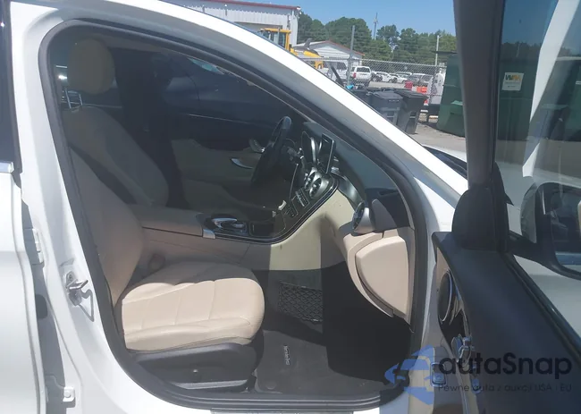 WDDWF4JB7GR111740: 42811403