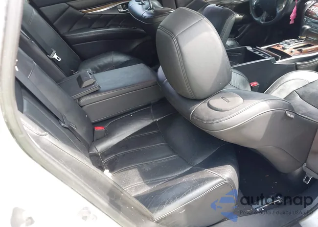 JN1BY1ARXDM601051: 42811456