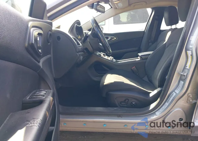 1C3CCCAB5GN111036: 42810596