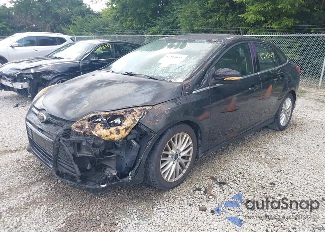 1FADP3J26DL182540: 42810631