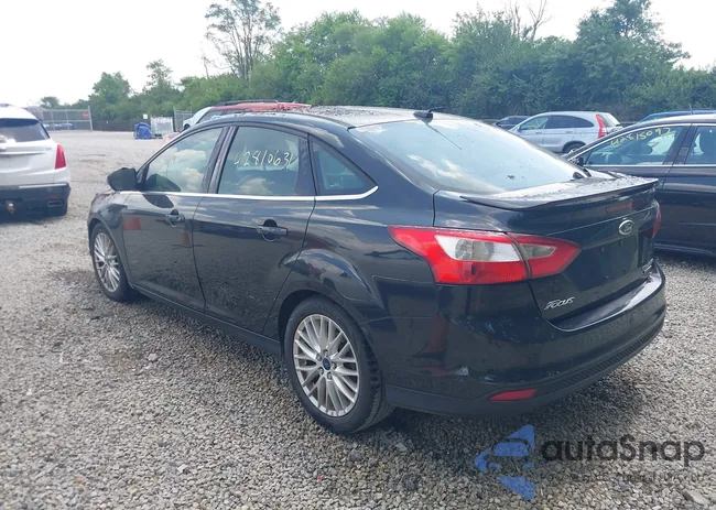 1FADP3J26DL182540: 42810631