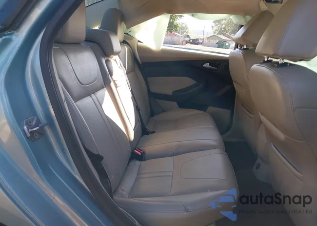 1FAHP3H27CL419221: 42810735