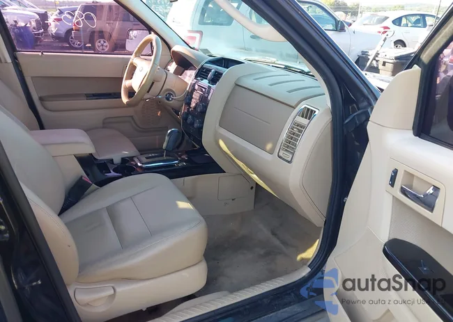 1FMCU9EGXAKB65034: 42810832