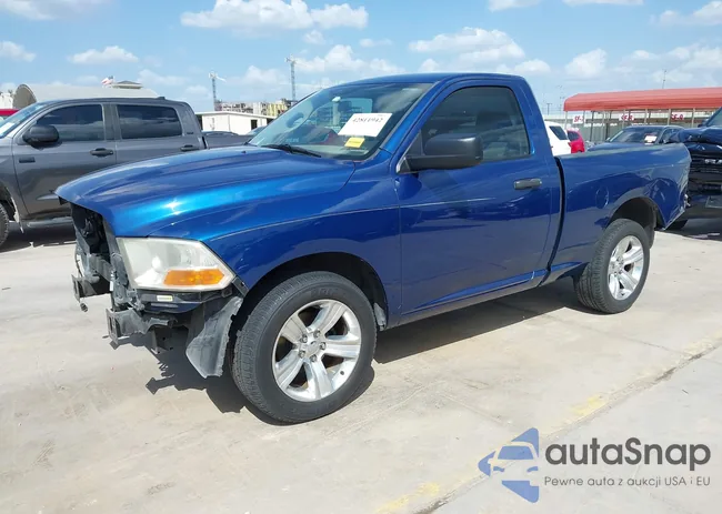 1D3HB16K49J509549: 42811942