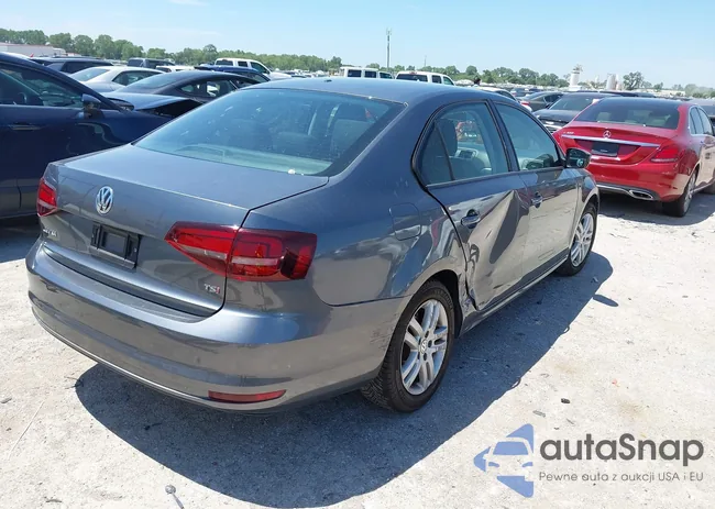 3VW2B7AJ8JM233154: 42811952