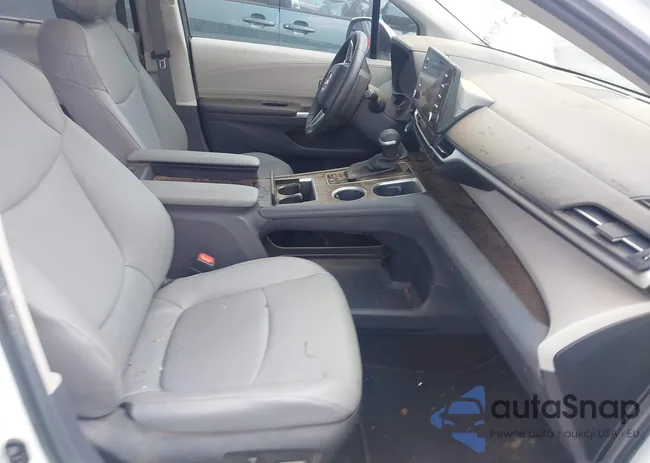 5TDYRKEC3RS190670: 42811953