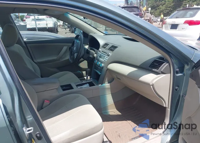 4T1BK46KX8U560739: 42812094