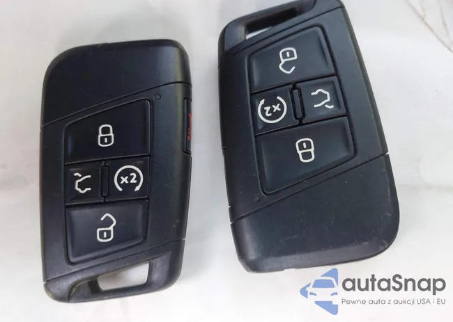 3VV2X7B22NM026925: 42812144