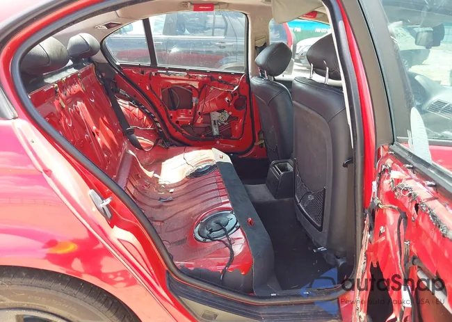 WBAEV33402KL68173: 42812152