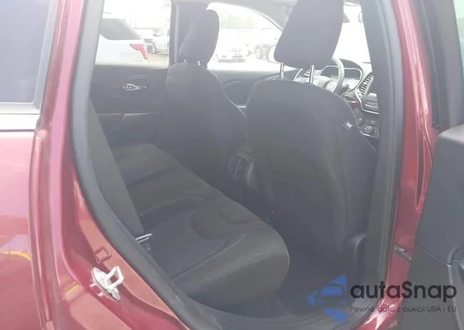 1C4PJMCB1KD211297: 42812169