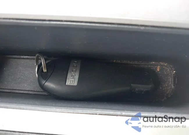 2C3CDYCJXDH716527: 42812222