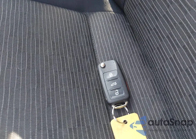 WVGBV7AX3JK002180: 42812278