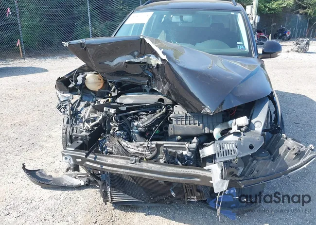 WVGBV7AX3JK002180: 42812278