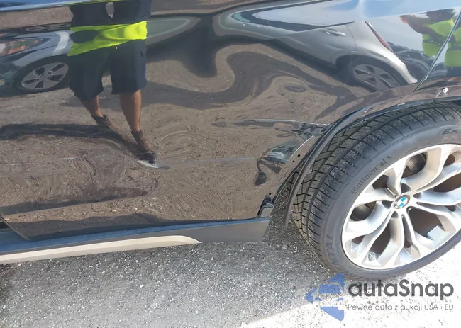 5UXKR6C59F0J76335: 42812308