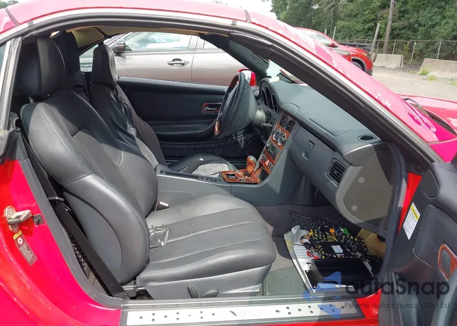 WDBKK65F93F273327: 42812352