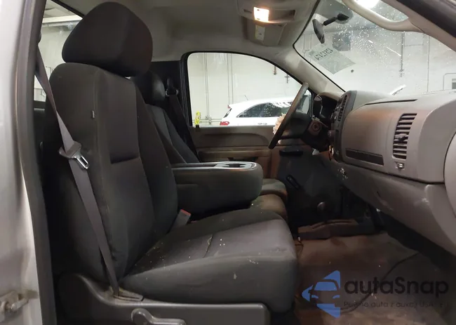 1GCNKPEA9CZ207903: 42812474