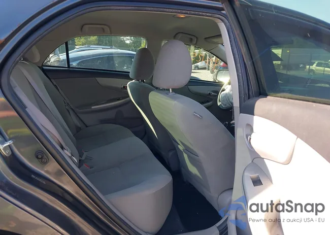 2T1BU4EE2BC725181: 42812505