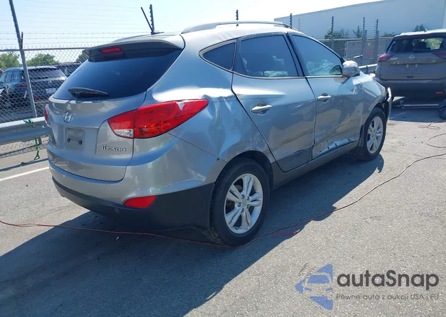 KM8JU3AC8DU751909: 42811532