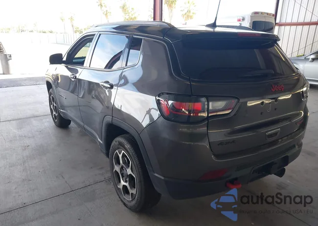 3C4NJDDB1NT163191: 42811615