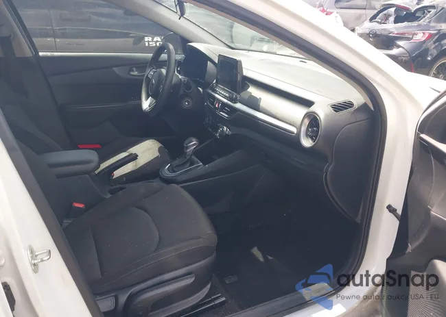 3KPF24AD4KE012904: 42811659