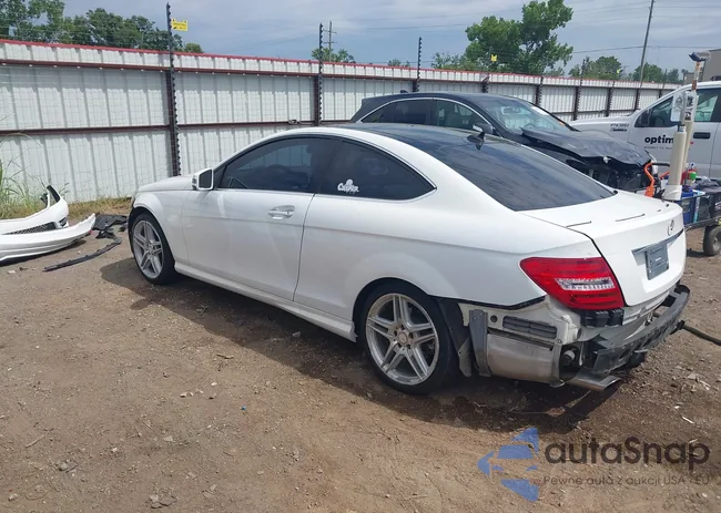 WDDGJ4HB5DG076888: 42811728