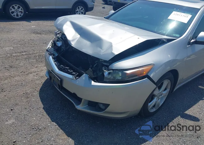 JH4CU2F69AC011361: 42811769