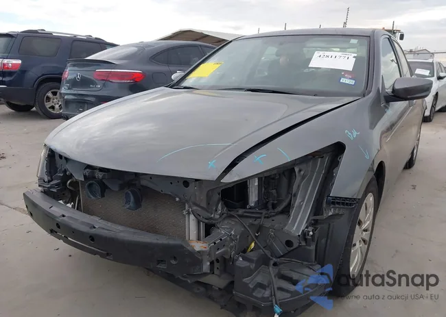 1HGCP2F36BA021228: 42811771