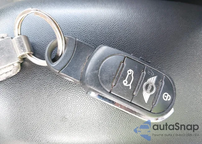 WMWXU1C59G2D08475: 42811780