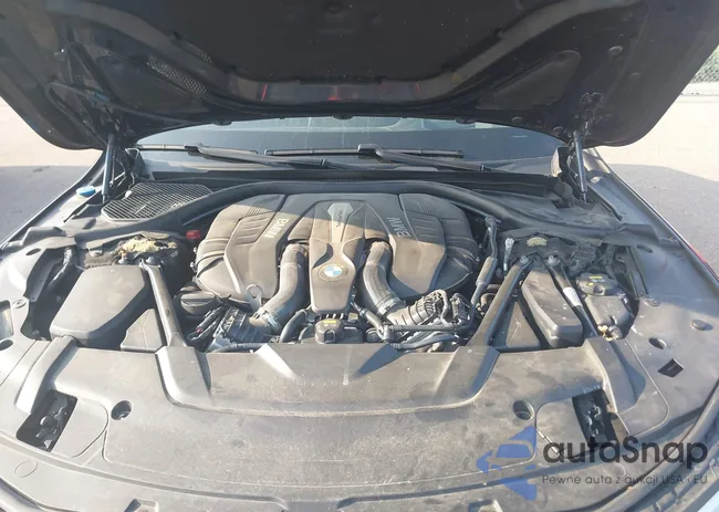 WBA7F2C55HG421227: 42811801