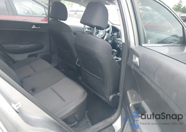 KNDPMCAC4L7640432: 42811844