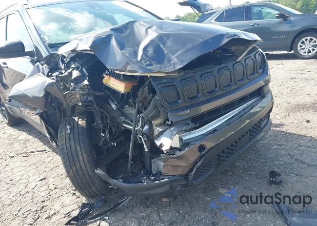 3C4NJCBB1NT225055: 42811885