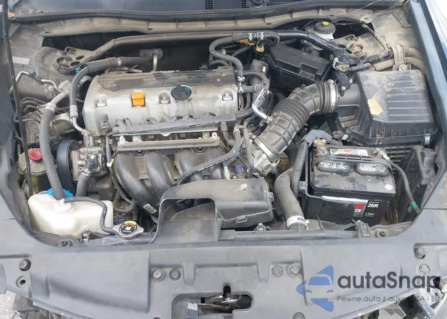 1HGCP2F87AA037948: 42813214