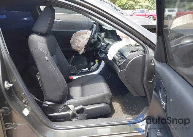 1HGCR2F5XEA244095: 42813267