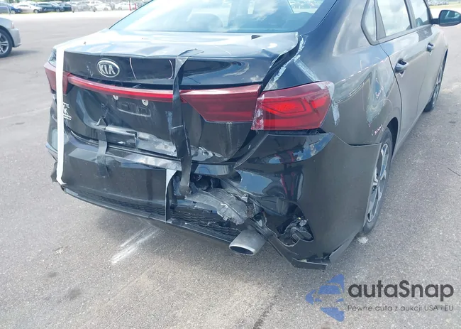 3KPF24AD0ME375431: 42813402