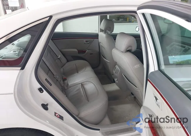 KMHFC46F77A207828: 42813405