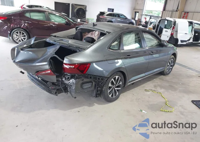 3VWCM7BU1NM017255: 42813936