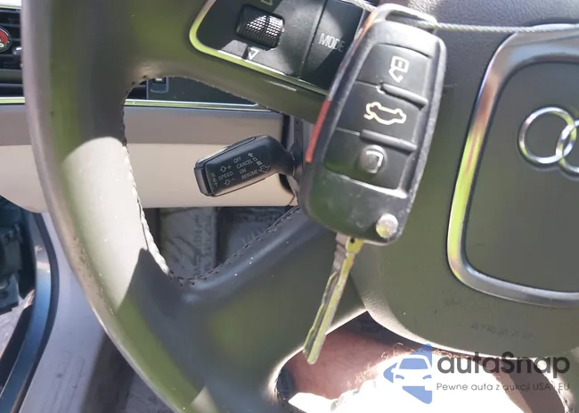 WAUKGAFB0BN026247: 42813937