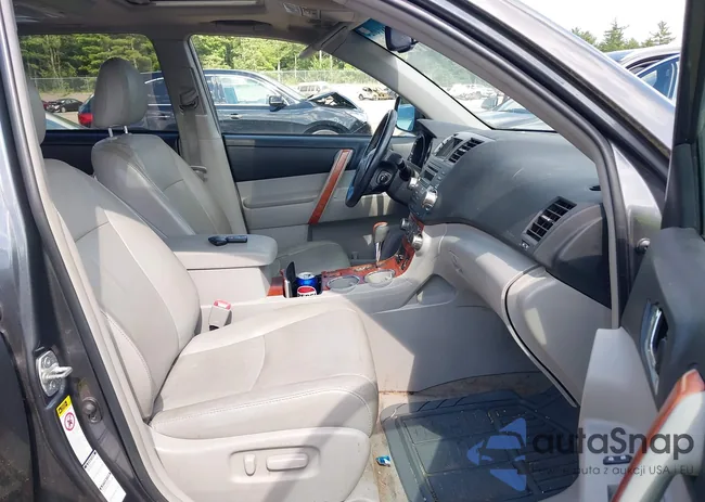 5TDDK3EH8AS017736: 42814024