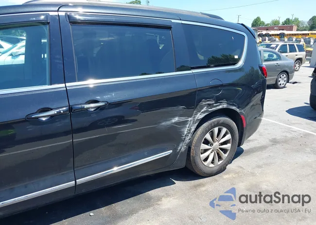 2C4RC1BG7HR507669: 42814232