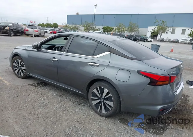 1N4BL4DV8MN416423: 42813576