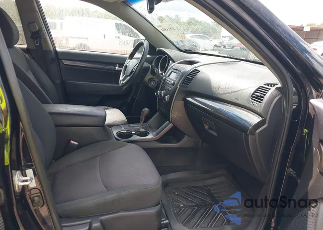 5XYKT3A62CG198521: 42813584