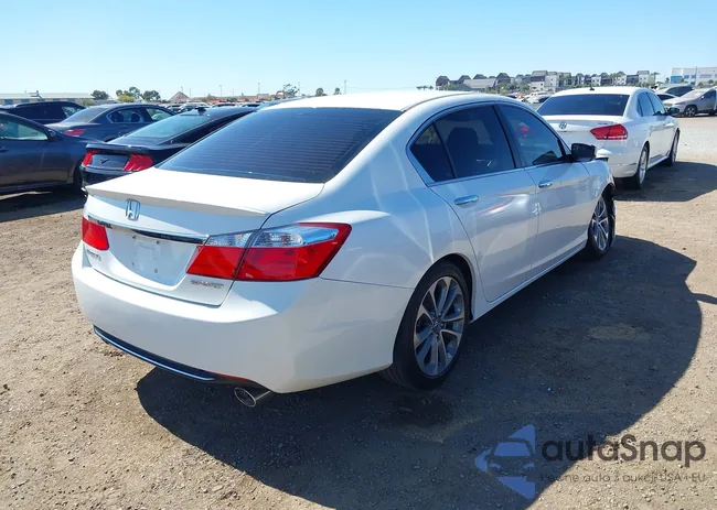 1HGCR2F52FA078561: 42813585