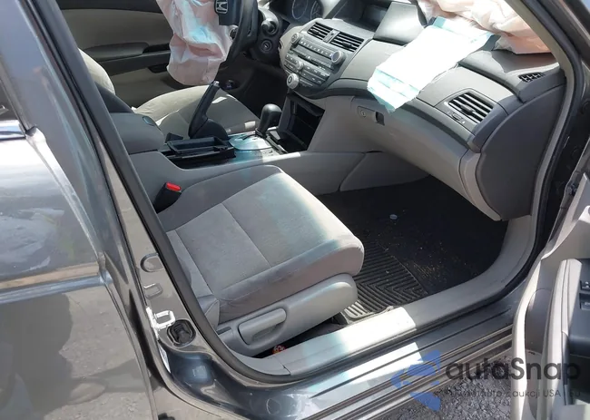 1HGCP26499A034770: 42813625