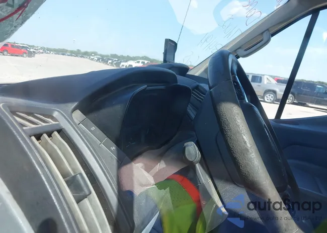 1FTYR2CM9JKA15458: 42813736