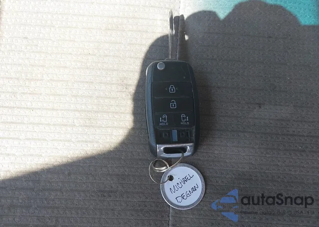 KNDMB5C12G6196558: 42813754