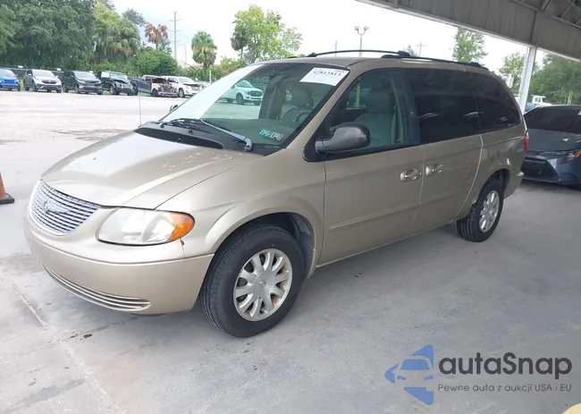 2C8GP74L03R215877: 42813813