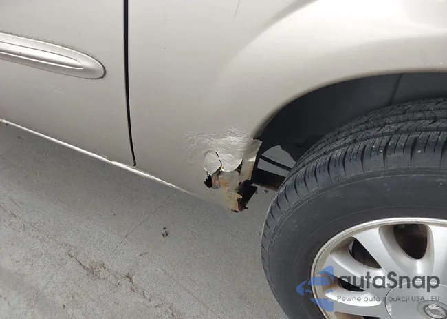 2C8GP74L03R215877: 42813813