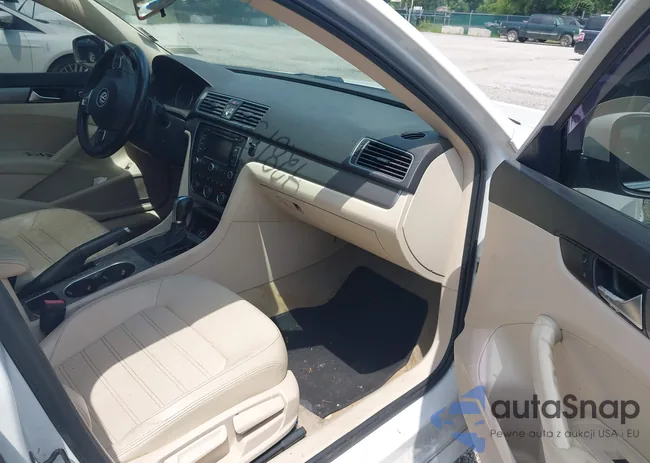 1VWBT7A31FC005164: 42815041