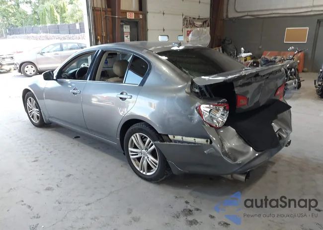 JN1CV6AR8AM458428: 42815197