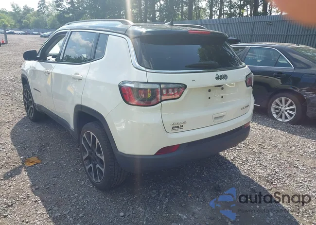 3C4NJDCB2JT264218: 42815273